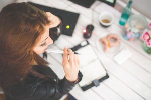 czy studia wliczają się do wysługi lat pracy